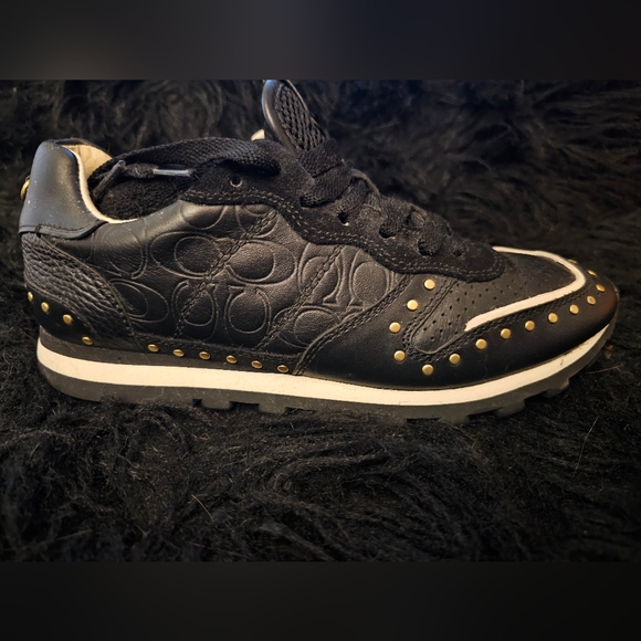 BLACK Coach Rivets SIZE 37.5 (7.5) - Picture 3 of 5